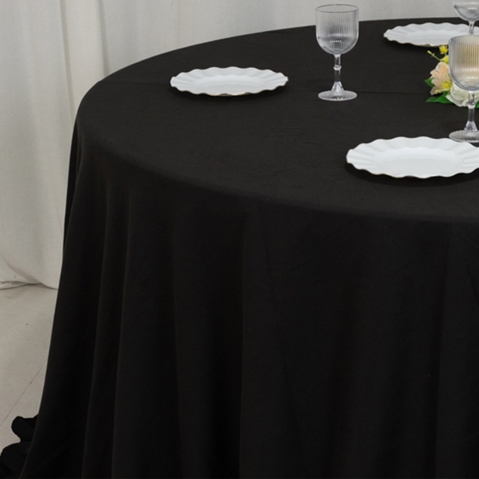 Cotton Blend 132" Round Tablecloth Black - Seamless Wrinkle - Resistant Table Cover - Bell Racket Store