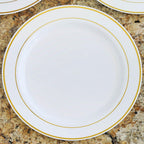 10-Pack Plastic Dinner Plates White with TrÃ¨s Chic Gold Rim - Perfect Disposable Party Plates 10"