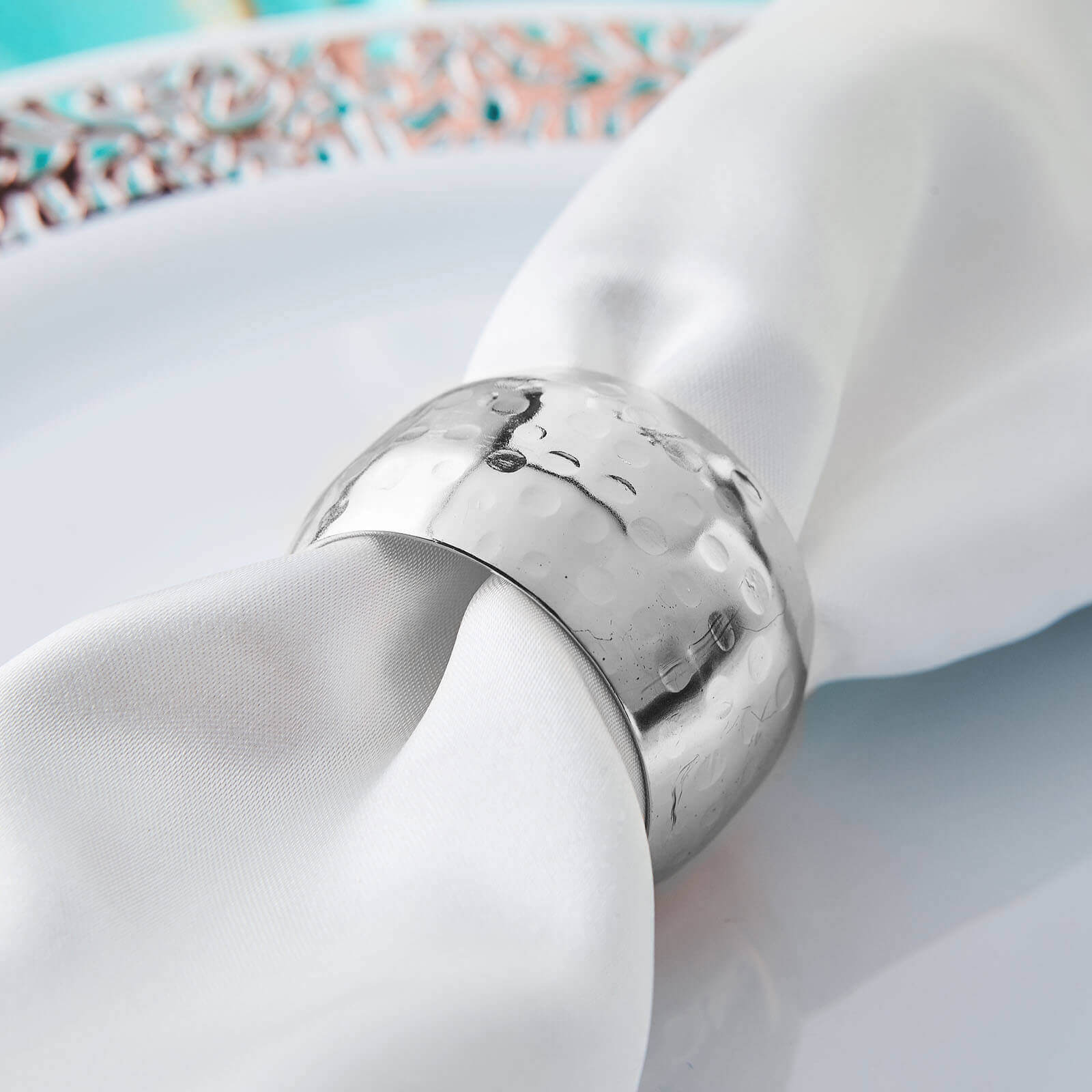 4 Pack Metallic Silver Hammered Pattern Metal Napkin Rings