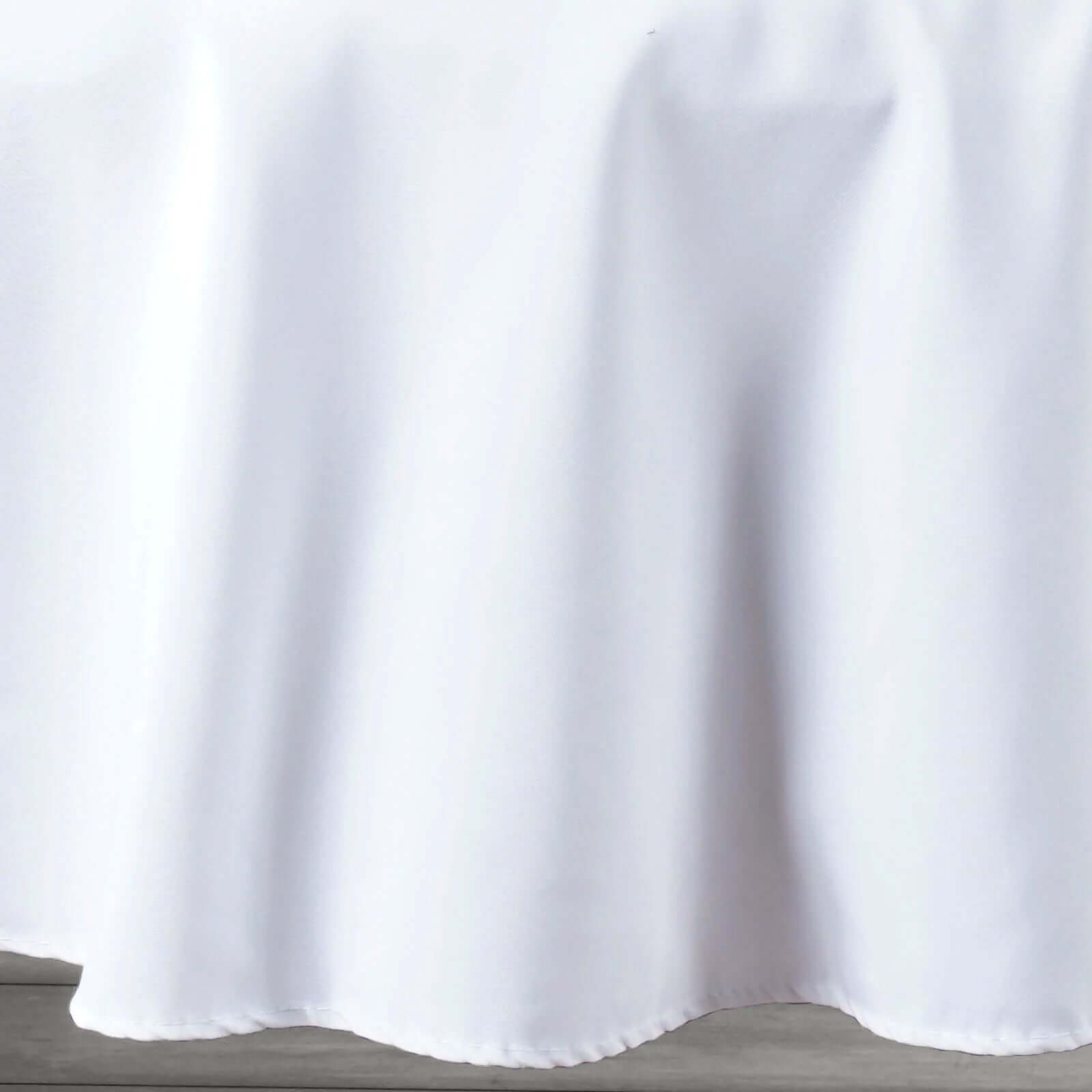 Premium Polyester 90" Round Tablecloth White - Stain and Wrinkle-Resistant 220GSM Table Cover for Weddings & Event Decor