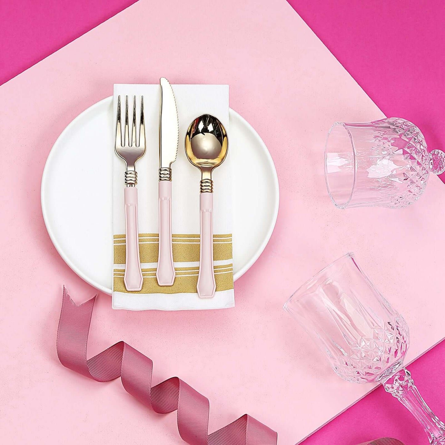 24 Pack Gold 7.5" Heavy Duty Plastic Knives with Blush Handle, Disposable Silverware