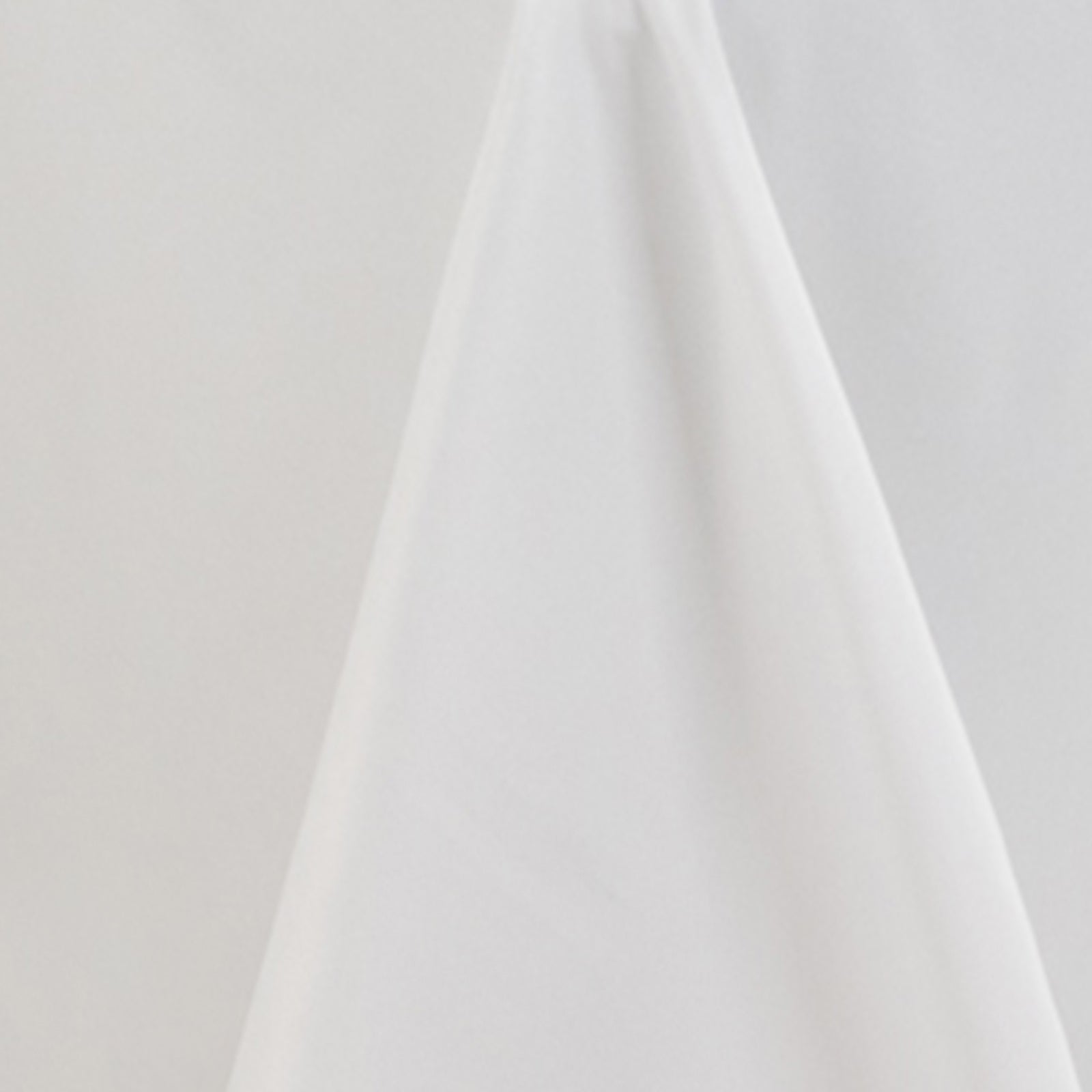 Fire Retardant Premium Polyester 132" Round Tablecloth White - Stylish High - Performance Table Cover for Large Gatherings - Bell Racket Store