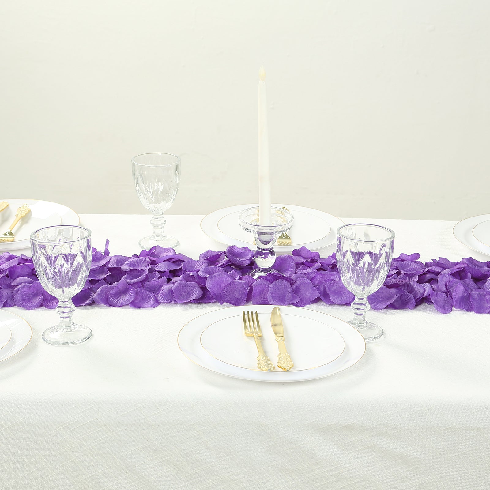 500-Pack Rose Petals Round Design Purple Silk Confetti - Decorative Scatters for Tables and Floors