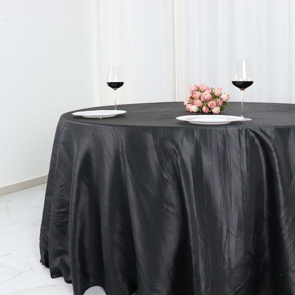 Taffeta 132" Round Tablecloth Black - Seamless Accordion Crinkle Design for Exquisite Occasions