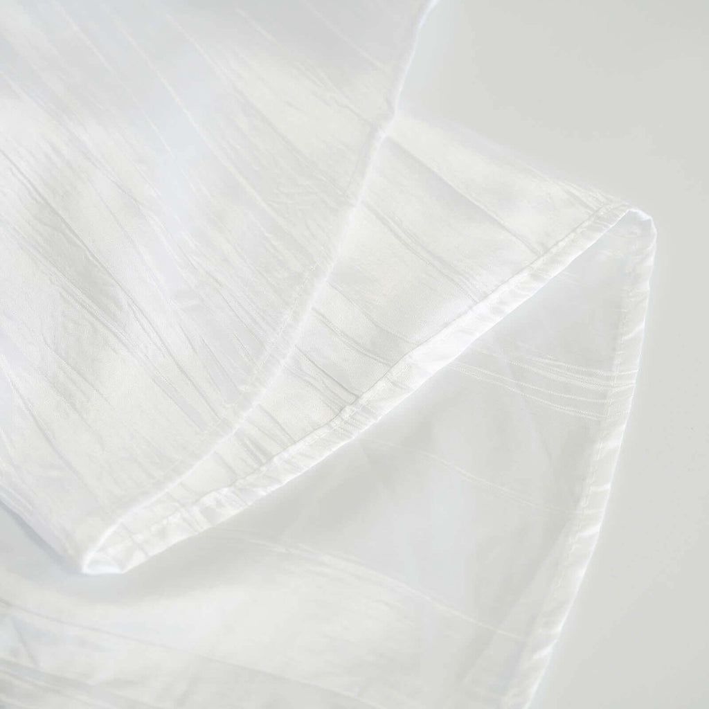 Taffeta 120" Round Tablecloth White - Seamless Accordion Crinkle Design for Stylish Occasions