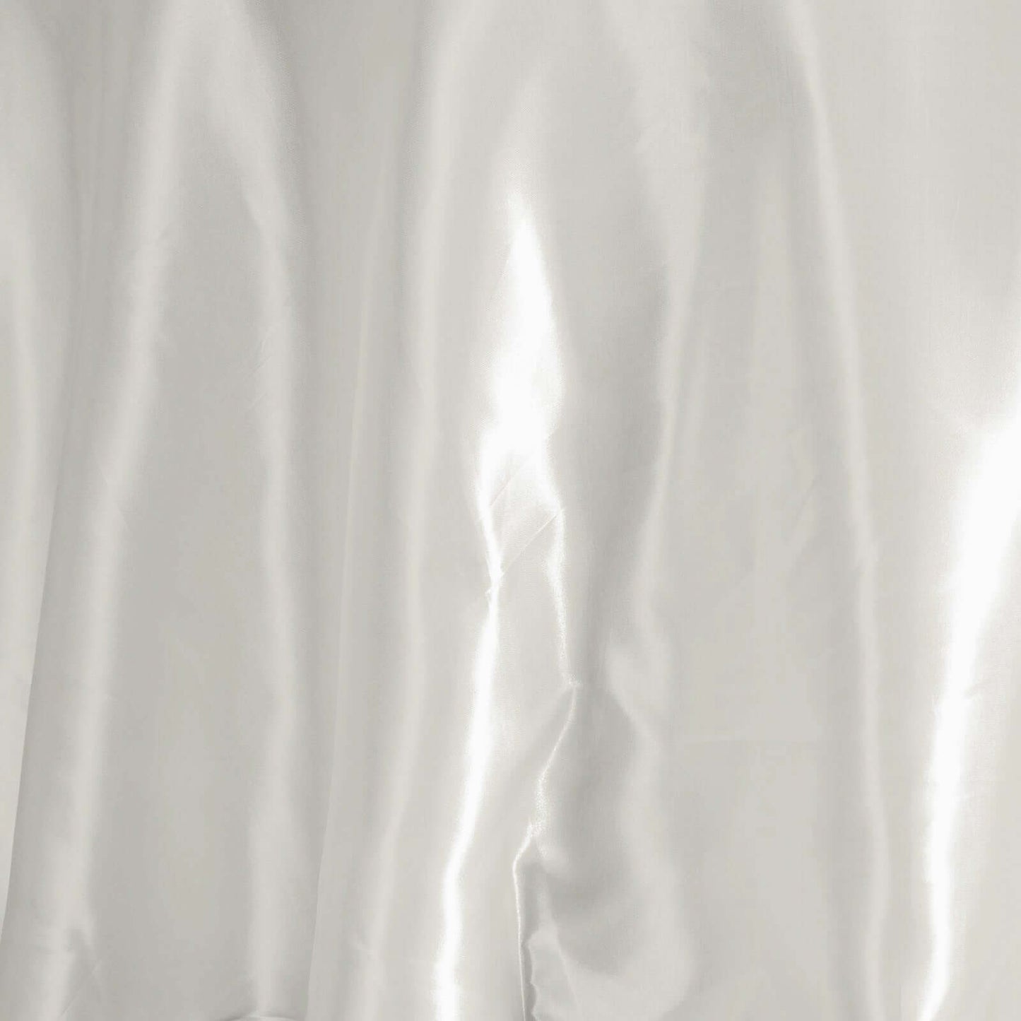 Satin 120" Round Tablecloth Ivory - Stylish Seamless Table Cover - NestOCart