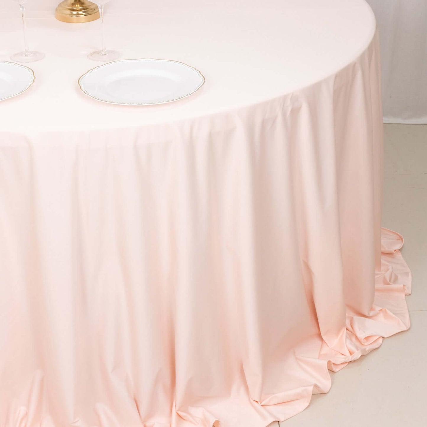 Scuba Round 132" Tablecloth Blush - Wrinkle Free & Stain Resistant Seamless Table Cover - Bell Racket Store