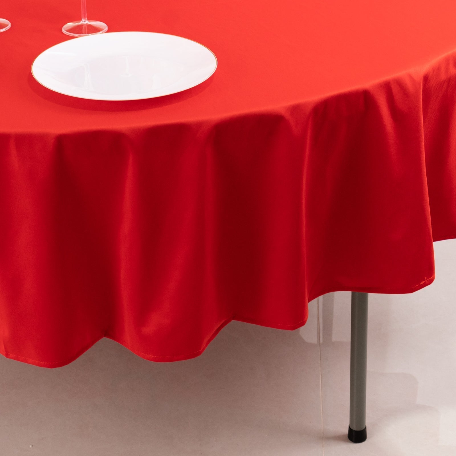 Scuba Round 90" Tablecloth Red - Wrinkle Free & Stain Resistant Table Cover - Bell Racket Store