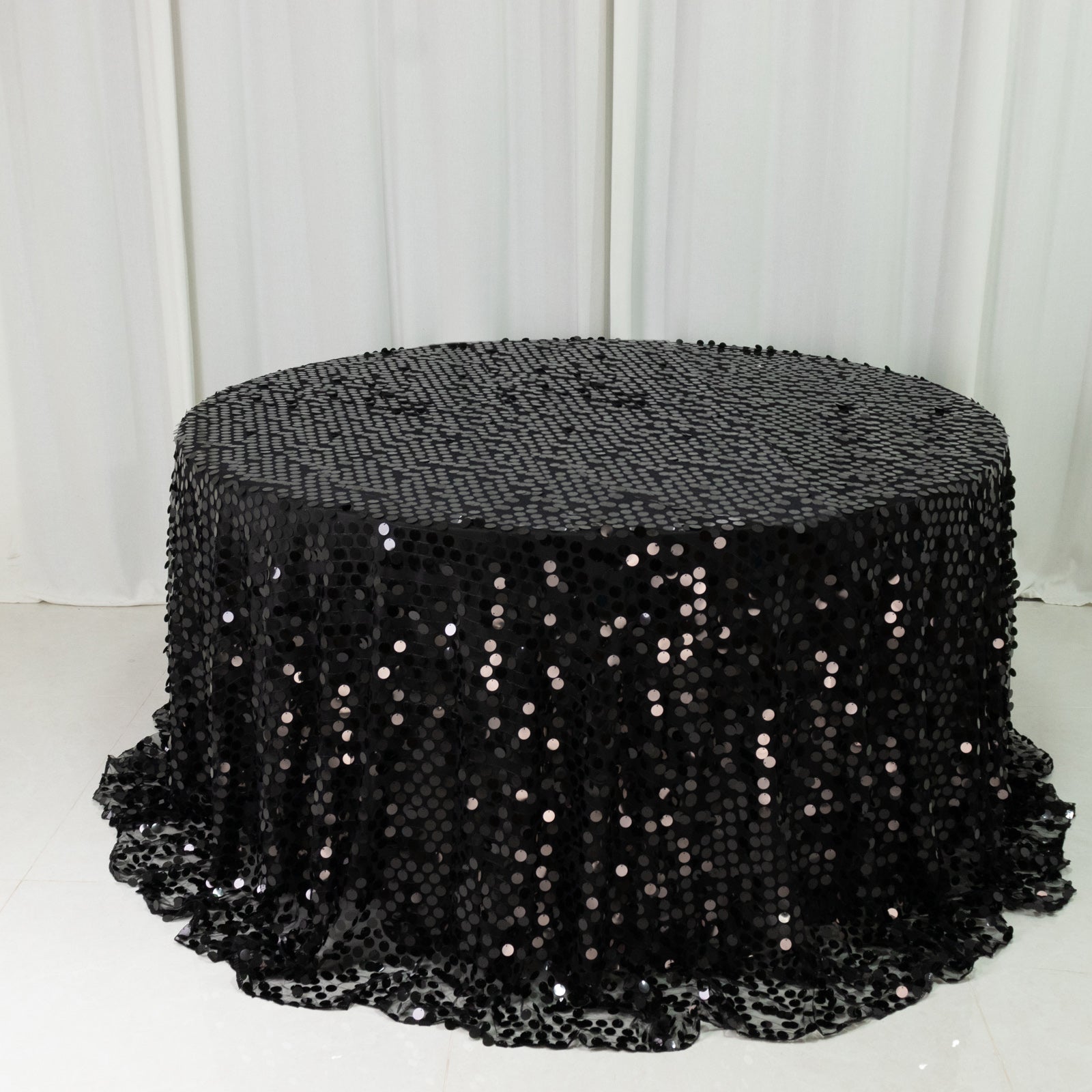 Sequin 132" Round Tablecloth Black - Big Payette Table Cover - Bell Racket Store