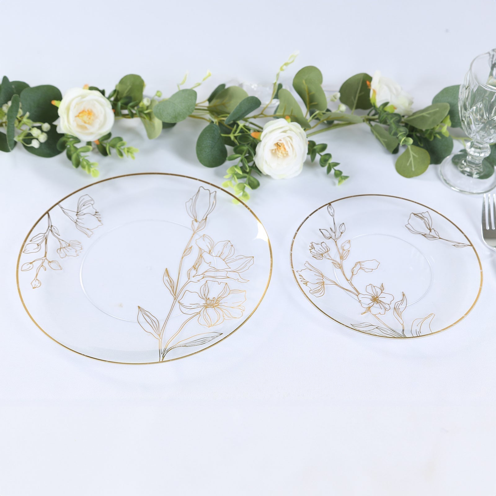 Set of 20 Plastic Round Dinner and Dessert Plates in Clear with Metallic Gold Floral Design - Stylish Disposable Dinnerware 8", 10" - Bell Racket Store