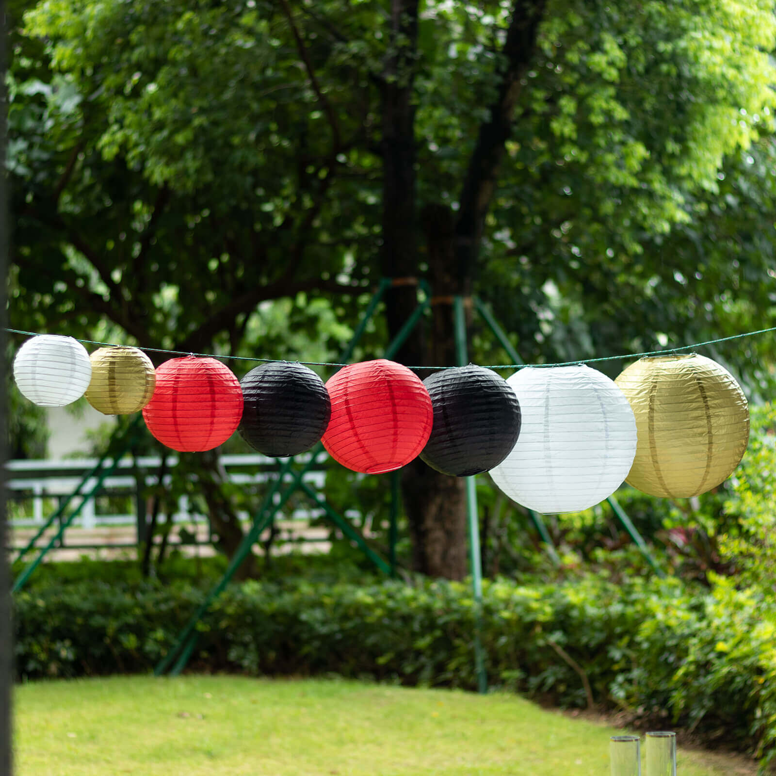 Set of 8 Mixed Red Gold Hanging Paper Lanterns, Decorative Round Chinese Sky Lanterns, Assorted Sizes - 6",8",10",14" - Bell Racket Store