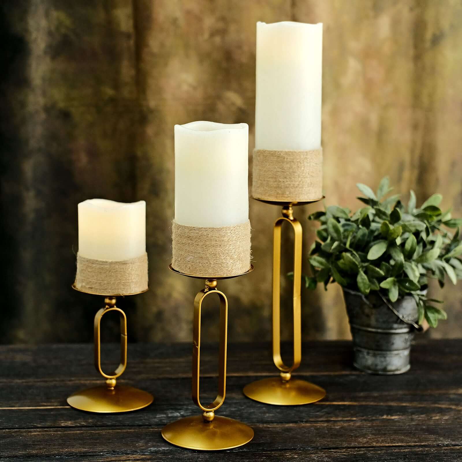 Set of 3 Pillar Candle Holders Gold Metal Geometric Oval Frame Design - Modern Centerpiece Assorted Sizes