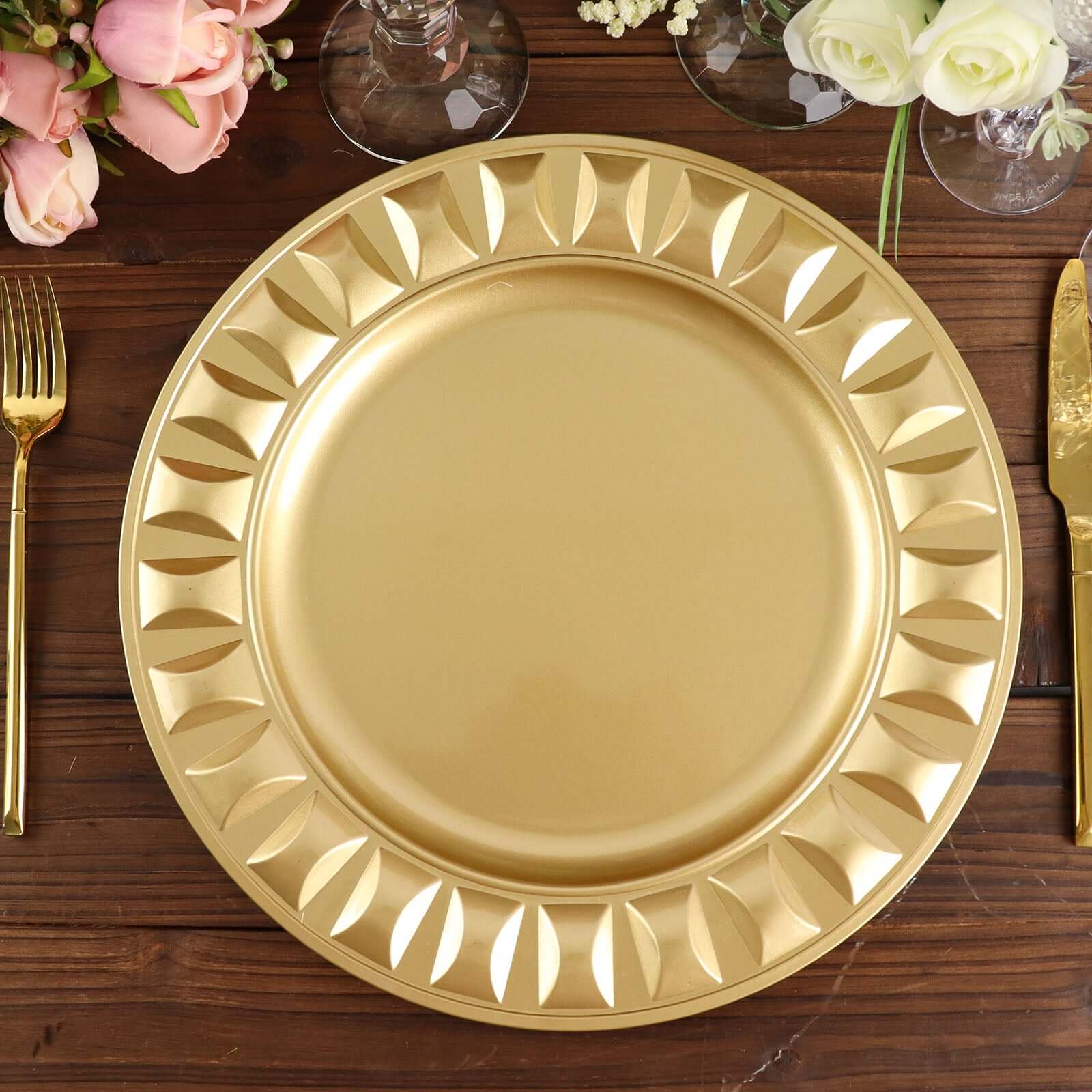 6-Pack Plastic Round Charger Plates 13" in Gold with Bejeweled Rim, Luxe Decorative Dinner Party Charger Tableware