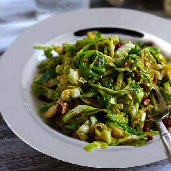 12-Pack Plastic Dessert Plates Glossy Silver with Metallic Finish - Lightweight Disposable Appetizer Plates 8"