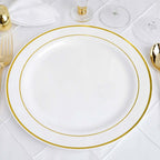 10-Pack Plastic Dinner Plates White with TrÃ¨s Chic Gold Rim - Perfect Disposable Party Plates 10"
