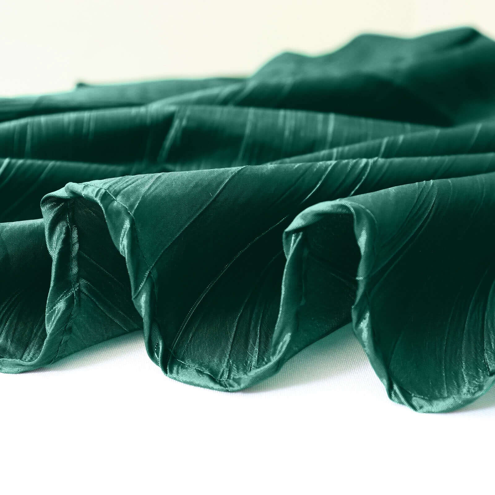 Taffeta 90"x132" Rectangle Tablecloth Hunter Emerald Green - Seamless Accordion Crinkle Table Cover - Bell Racket Store