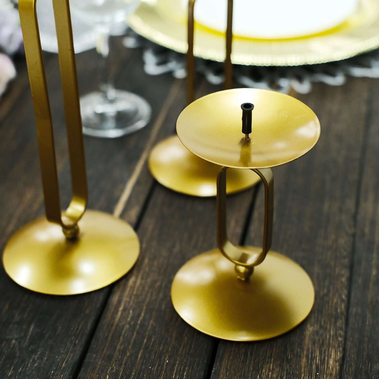 Set of 3 Pillar Candle Holders Gold Metal Geometric Oval Frame Design - Modern Centerpiece Assorted Sizes