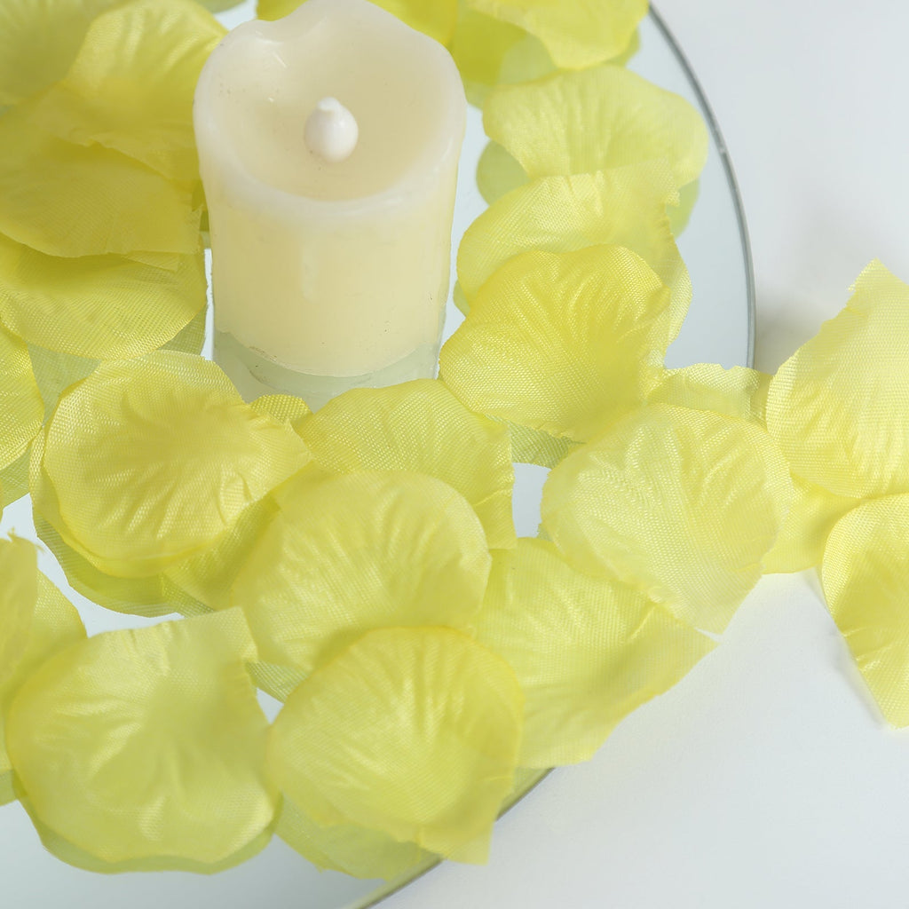 500-Pack Rose Petals Round Design Yellow Silk Confetti - Decorative Scatters for Tables and Floors